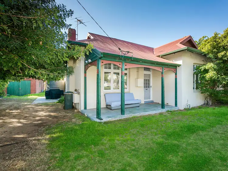 12 Duboulay Street, West End WA 6530