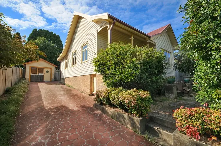 9 Eunoe Street, Katoomba NSW 2780