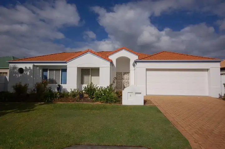 5 Maldives Way, Burleigh Waters QLD 4220