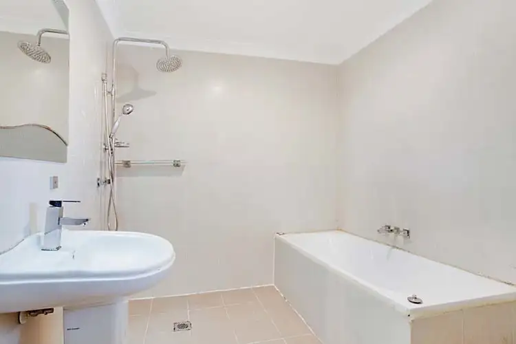 Sixth view of Homely house listing, 5 Orsino Place, Rosemeadow NSW 2560