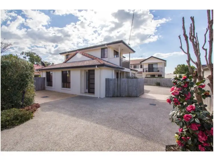 Main view of Homely townhouse listing, 1/52 Russell Street, Cleveland QLD 4163