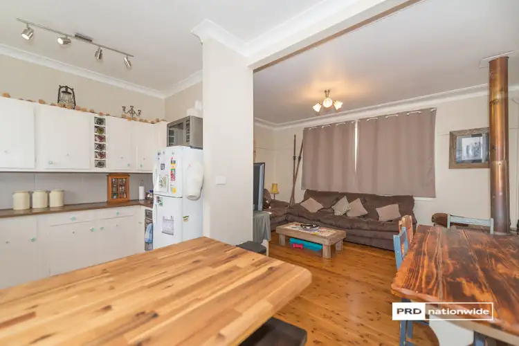 Sixth view of Homely house listing, 2 Susanne Street, Tamworth NSW 2340