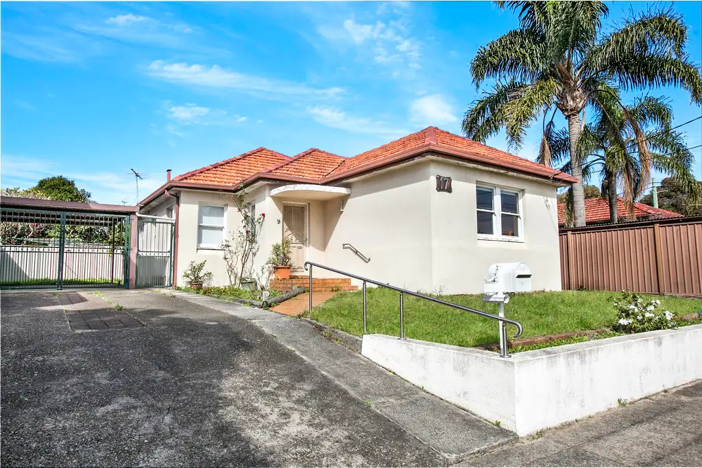 Main view of Homely house listing, 17 Monash Gardens, Pagewood NSW 2035