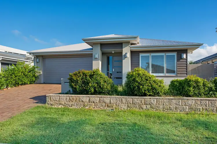 8 Rivercherry Avenue, Banksia Beach QLD 4507