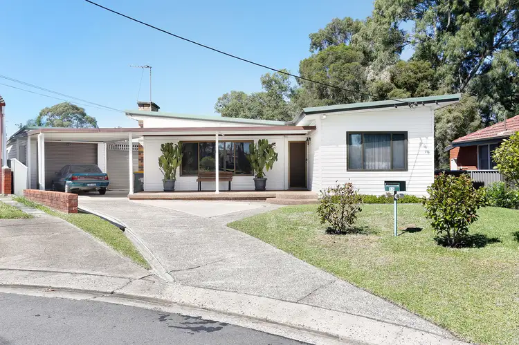15 Burdett Crescent, Blacktown NSW 2148