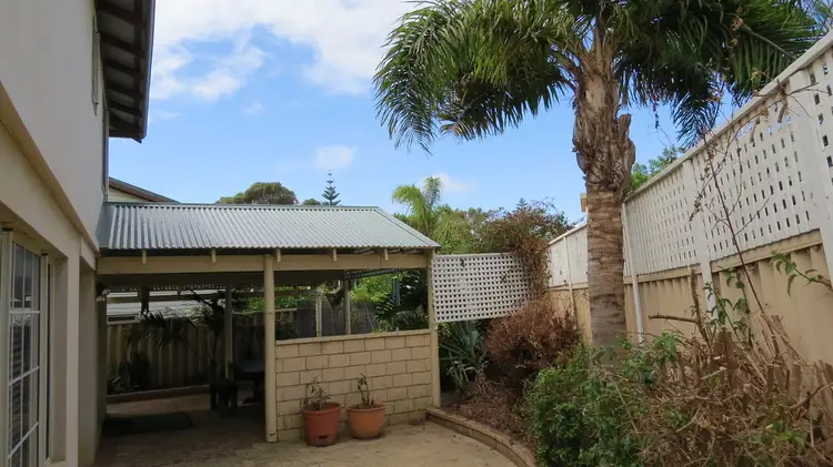 Fifth view of Homely house listing, 10 Schnapper Court, Burns Beach WA 6028