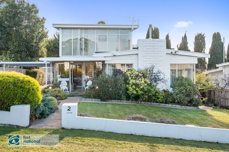 2 Winmarleigh Avenue, Taroona TAS 7053