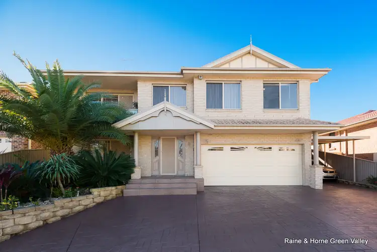 9 Curac Place, Casula NSW 2170