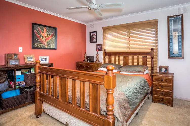 Sixth view of Homely house listing, 2 Carroll Court, Gisborne VIC 3437