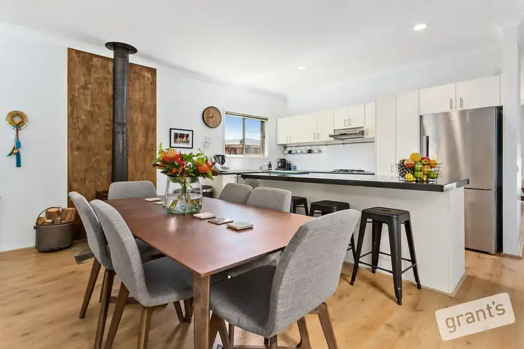 30/12 Grant Close, Berwick VIC 3806