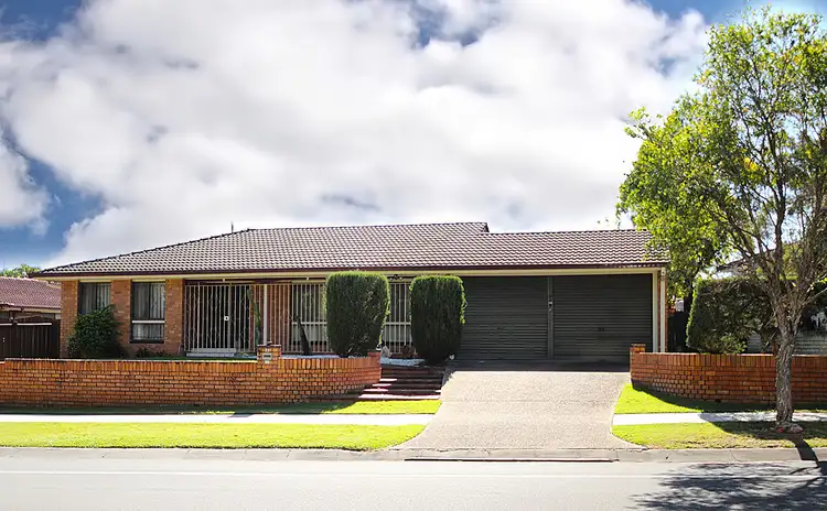 Main view of Homely house listing, 20 Cadogan Street, Carindale QLD 4152