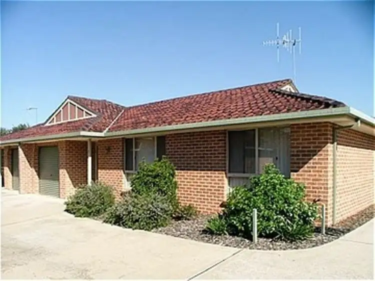 2/237 Lambert Street, Bathurst NSW 2795