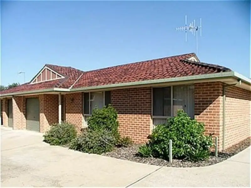 Main view of Homely unit listing, 2/237 Lambert Street, Bathurst NSW 2795