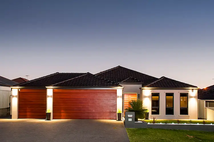 31 Kembla Circle, Madeley WA 6065