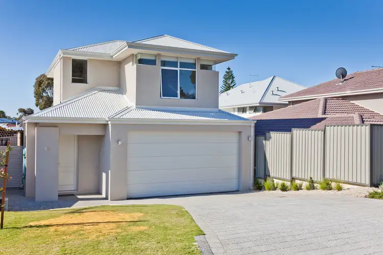 10 Fermaner St, Karrinyup WA 6018