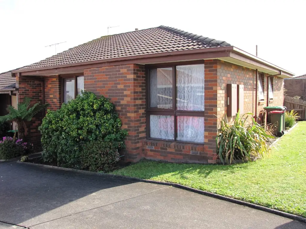 Main view of Homely unit listing, Unit 1/45 Dinwoodie Drive, Newborough VIC 3825