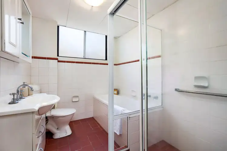 Sixth view of Homely apartment listing, 2B/39-41 Penkivil Street, Bondi NSW 2026