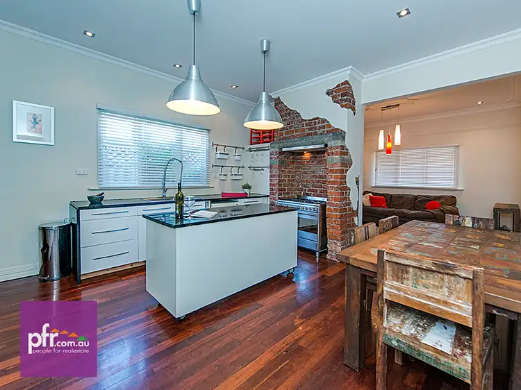 123 Knutsford Avenue, Rivervale WA 6103