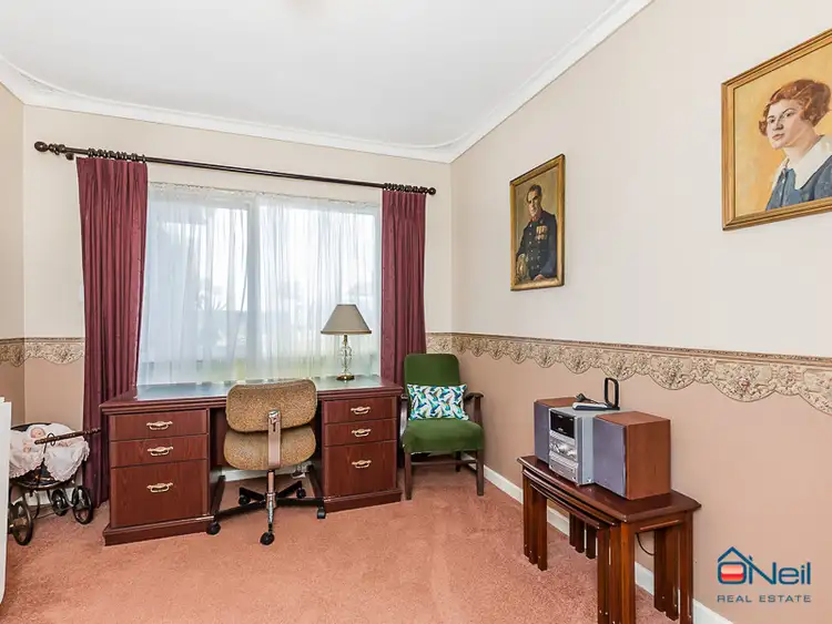 Fifth view of Homely house listing, 37 Amanda Drive, Camillo WA 6111