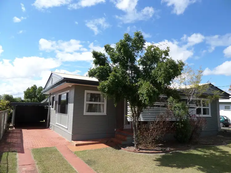 8 HALLAS STREET, Gatton QLD 4343