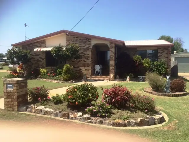 2 Cliveden Avenue, Point Vernon QLD 4655