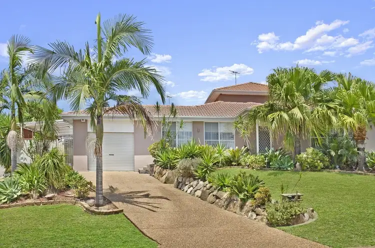 1 Glen Elgin Crescent, Edensor Park NSW 2176
