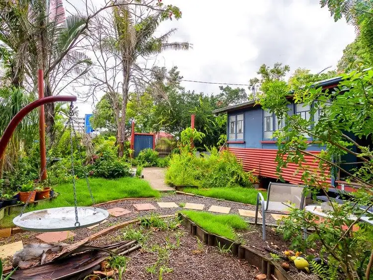 Second view of Homely house listing, 7 Hibiscus Street, Urangan QLD 4655