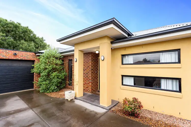 Main view of Homely unit listing, 2/1 Conifer Avenue, Brooklyn VIC 3012