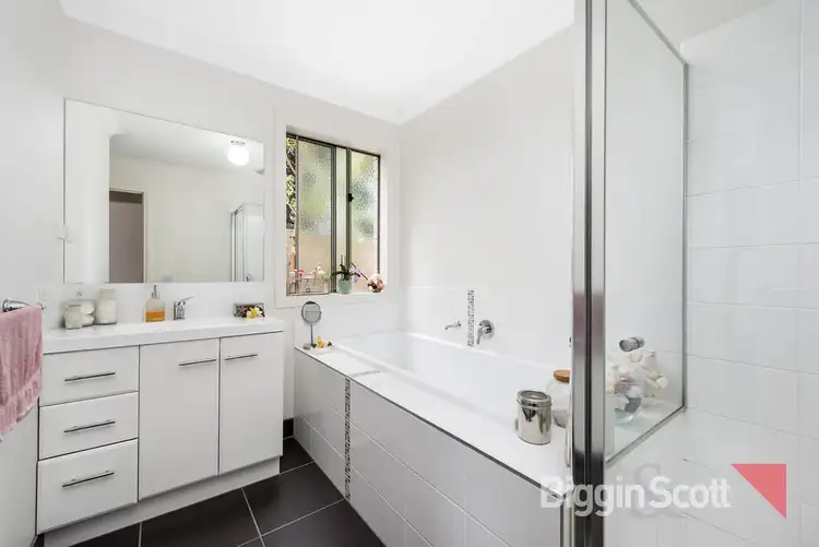 Sixth view of Homely unit listing, 10/34 Sir Thomas Drive, Pakenham VIC 3810