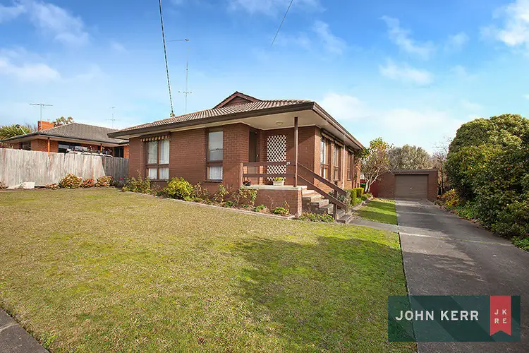 29 Heather Grove, Newborough VIC 3825