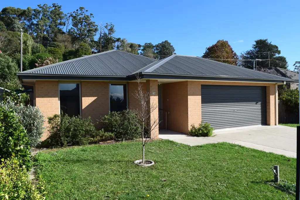 Main view of Homely house listing, 19 Fernlea Close, Trafalgar VIC 3824