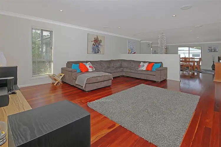 54 Courtenay Crescent, Long Beach NSW 2536