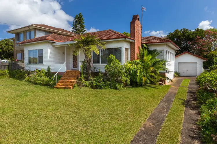 10 Calton Road, Batehaven NSW 2536