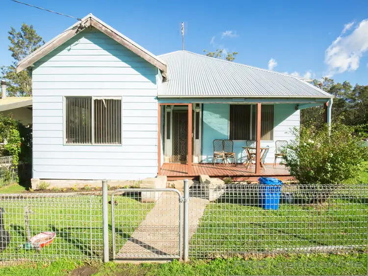 8 Ellalong Road, Pelton NSW 2325