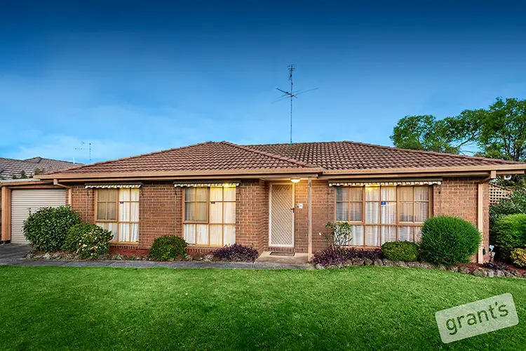 4 Parman Avenue, Pakenham VIC 3810