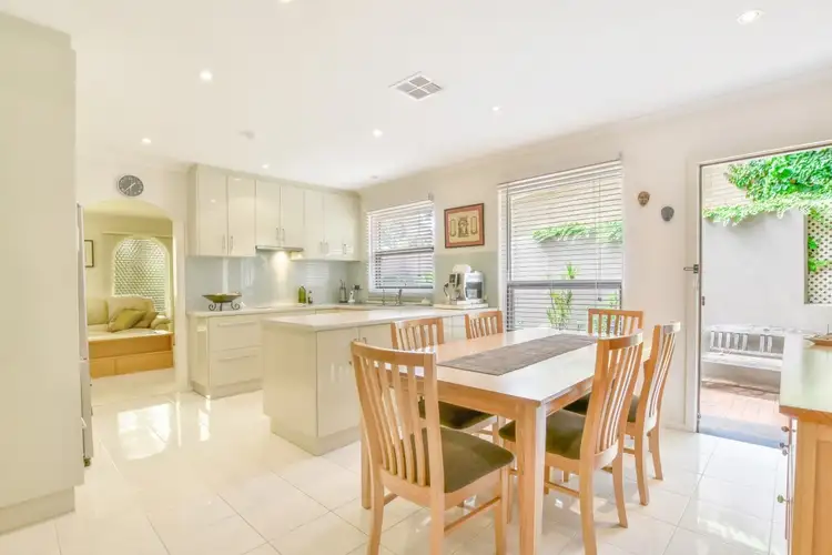 4 Perkins Road, Morphett Vale SA 5162
