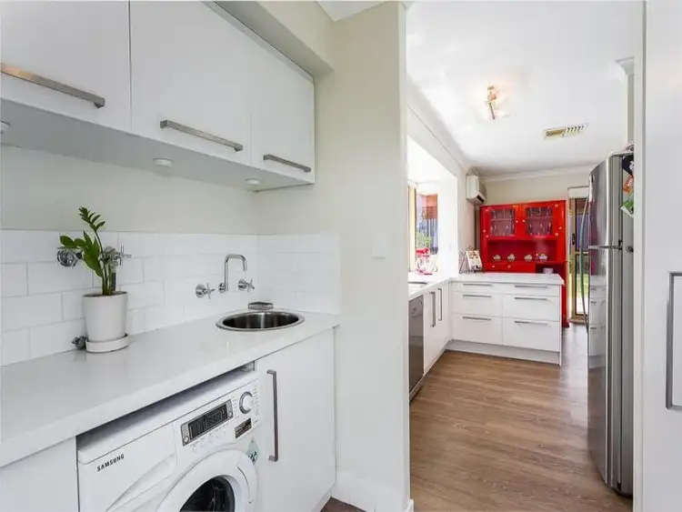 Seventh view of Homely house listing, 9 Grassbird Loop, Yangebup WA 6164