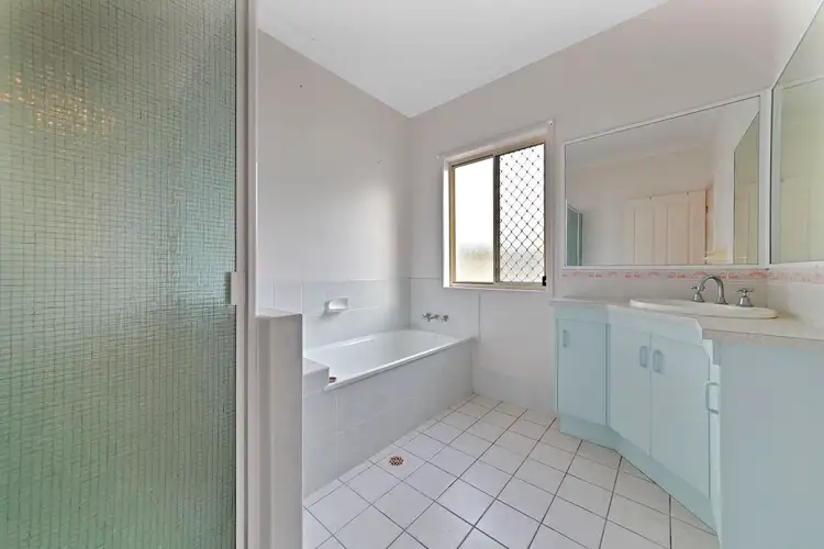 Sixth view of Homely house listing, 95 CHESTNUT ST, Wynnum QLD 4178