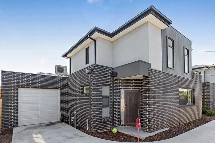 2/39 Spurling Street, Maidstone VIC 3012