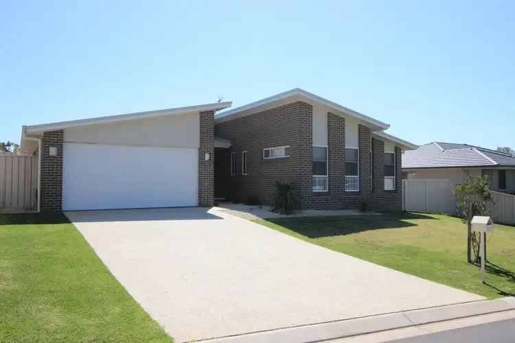 35 Kyla Cres, Port Macquarie NSW 2444