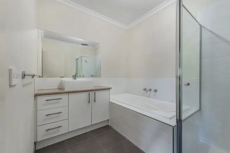 Seventh view of Homely house listing, 5/38 Mallard Circuit, Craigieburn VIC 3064