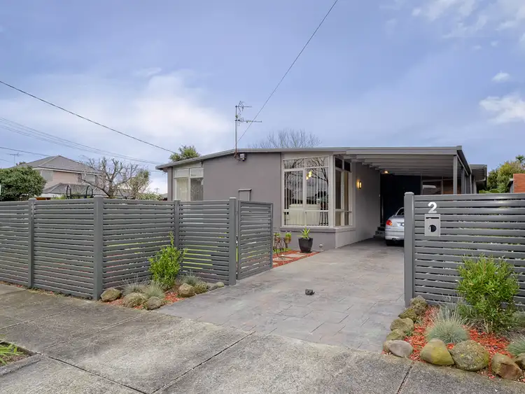 2 Pembroke Crescent, Cheltenham VIC 3192