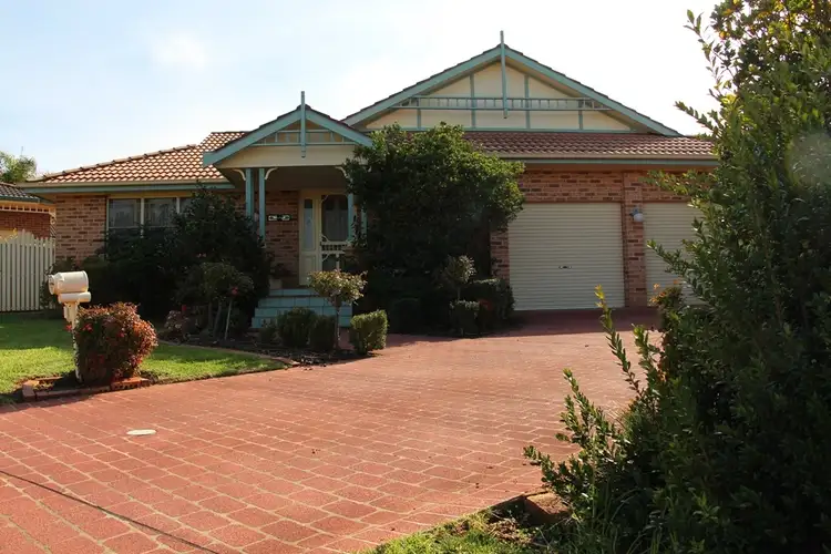 4 Love Place, Griffith NSW 2680