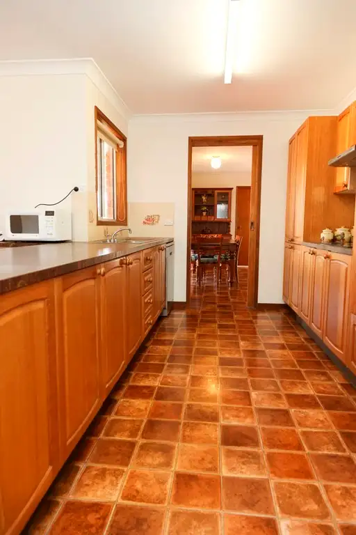 Fifth view of Homely house listing, 25 Poplar Avenue, Leeton NSW 2705