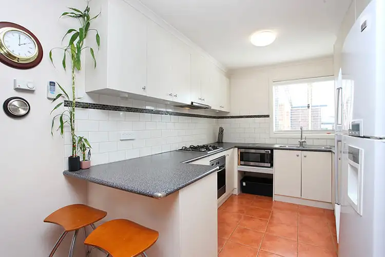 Fifth view of Homely house listing, 2/10 Wheat Court, Lara VIC 3212