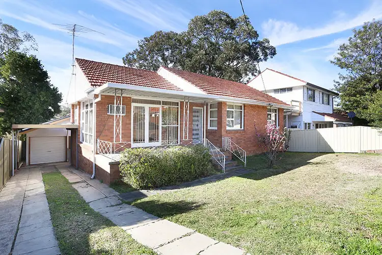 65 Binalong Road, Old Toongabbie NSW 2146