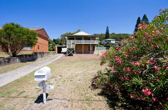 16 Marine Drive, Fingal Bay NSW 2315