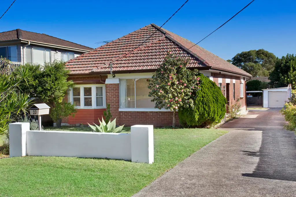 Main view of Homely house listing, 33 South Creek Road, Dee Why NSW 2099