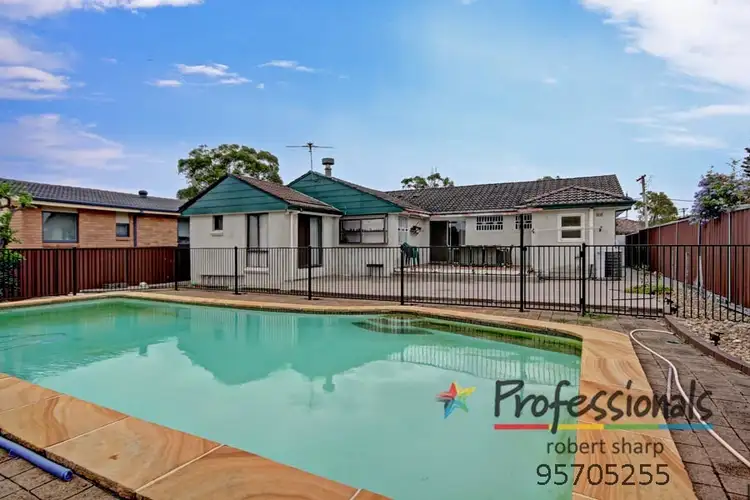 4 Paine Avenue, Moorebank NSW 2170