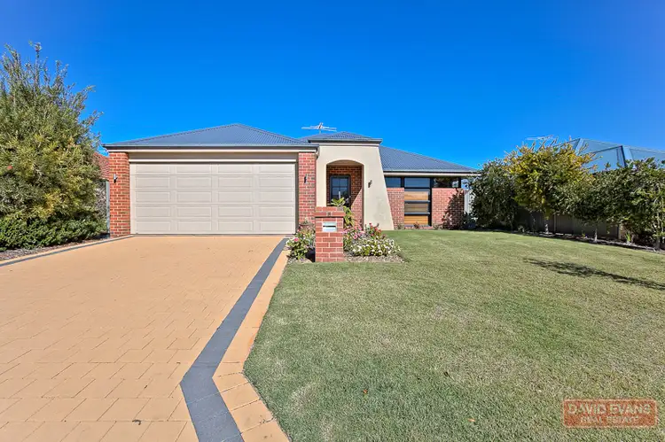 8 Oxenholme Way